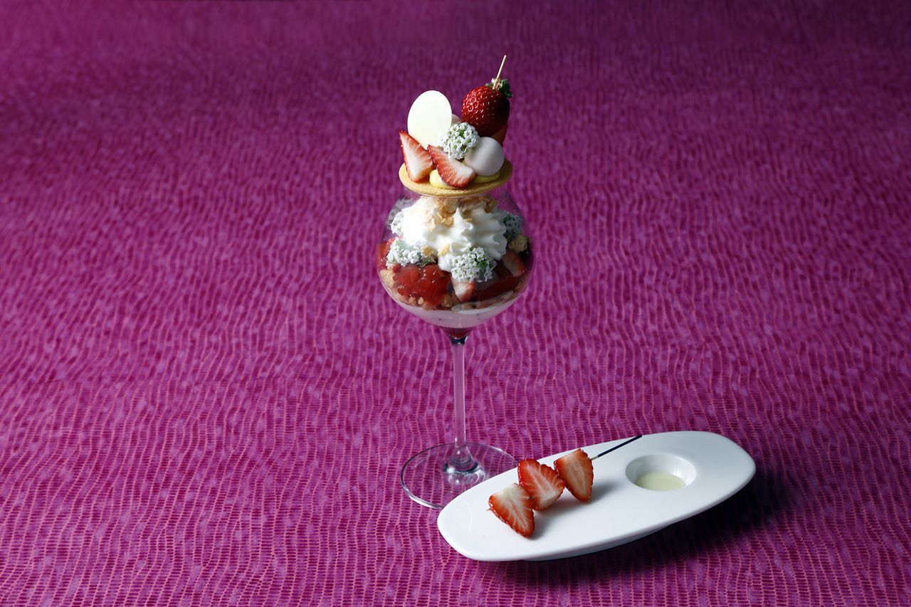 🍓【3/1～5/31 Weekdays Only!】Parfait aux Fraises🍓— includes coffee or tea