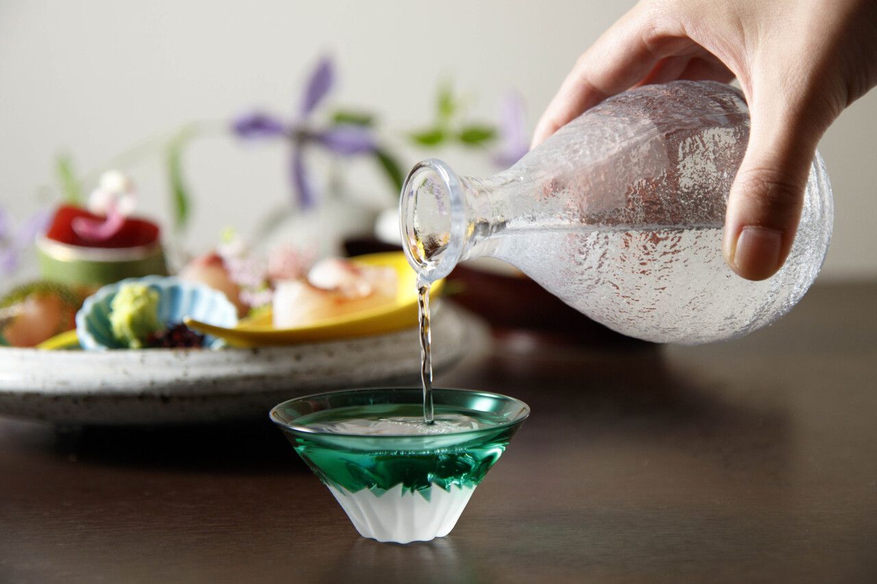 【季節会席～桜～】（飲み放題付） 全9品