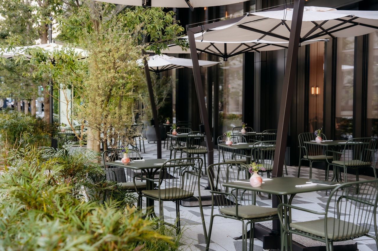 Ghế ngồi tại Cafe Terrace Chỉ đặt chỗ ngồi