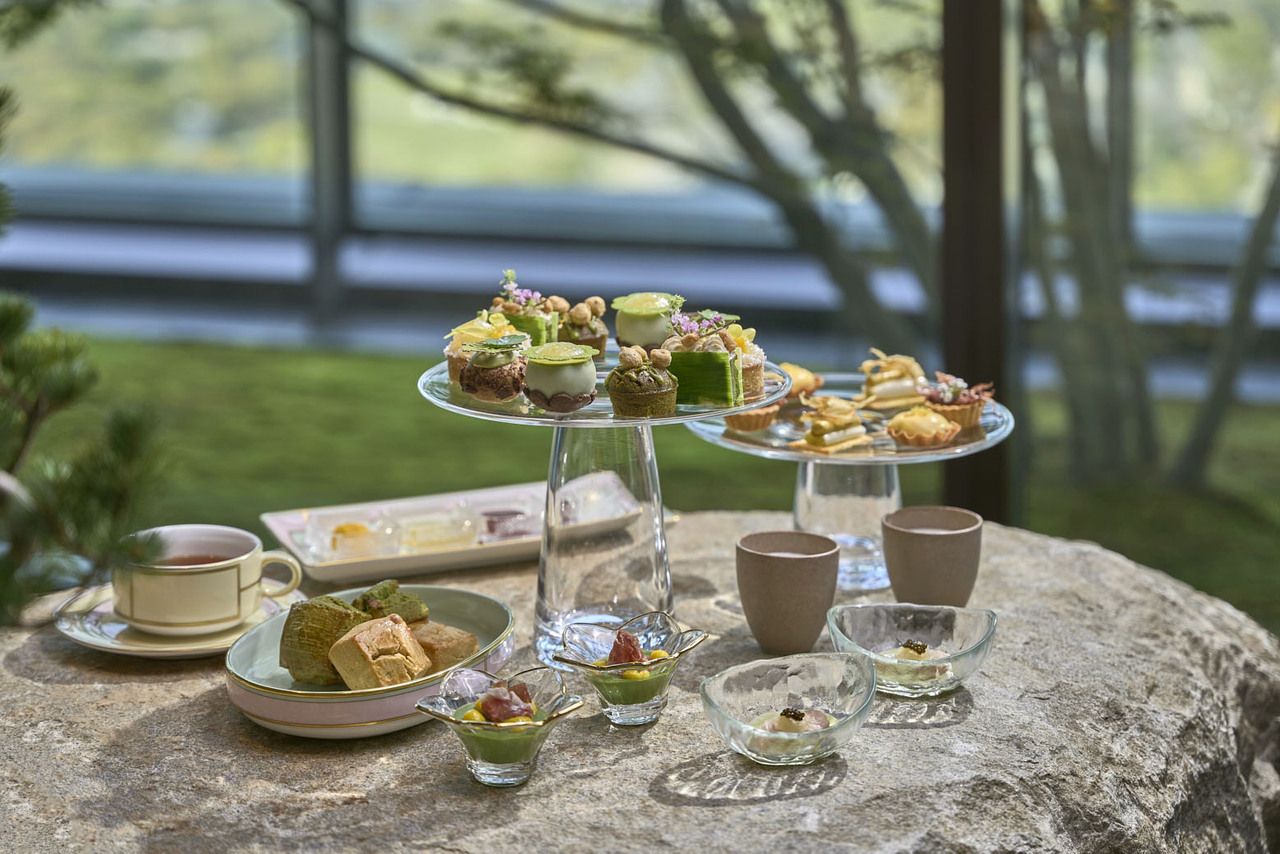 [Window seat guaranteed, with champagne toast] Matcha afternoon tea