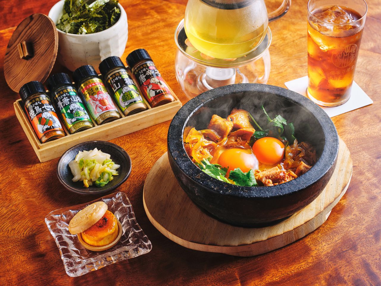 [Private room seating] Lunch only! Stone-grilled oyakodon (chicken and egg on rice) for 2 or more
