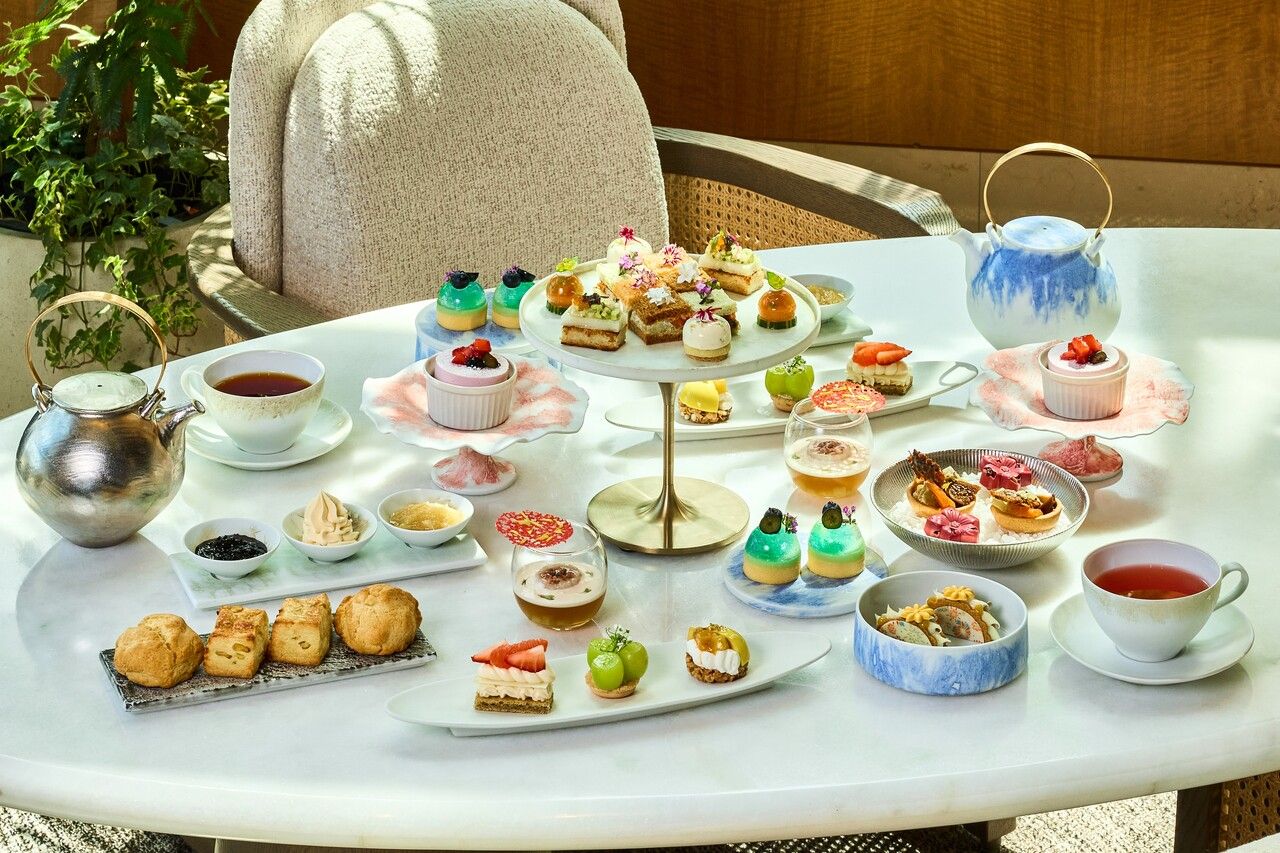 【The Lobby Lounge】 Summer Collection The Ritz Carlton Tokyo Afternoon Tea  with the glass of The Ritz-Carlton Champagne