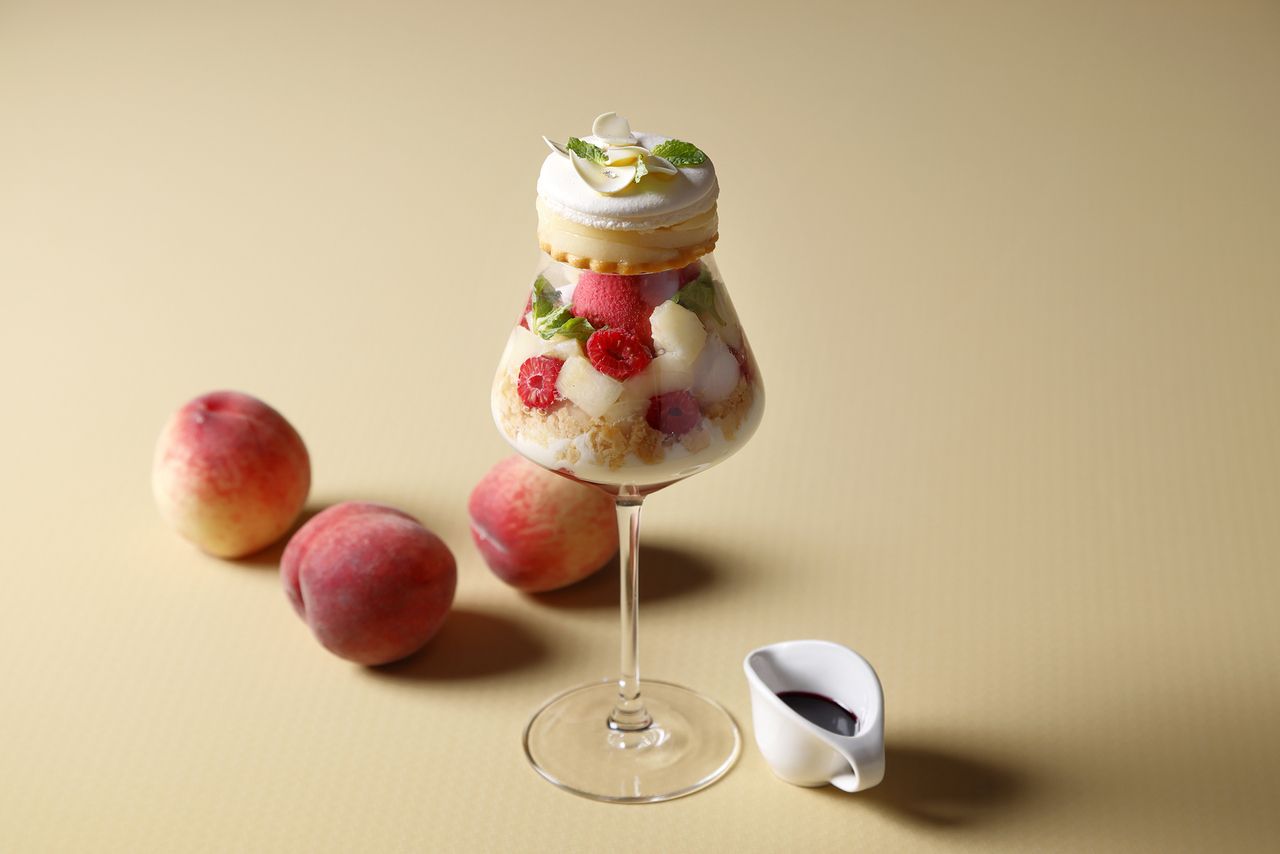 🍑 [Weekdays only, July 1–August 31!] Pêche Melba 🍑— includes coffee or tea