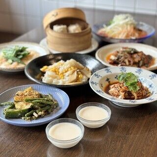 【福コース＋ライト飲み放題】乾杯ビール付き！名物料理を楽しむ全12品