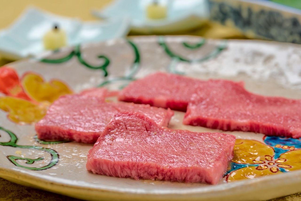 Private room guaranteed! 【Ultimate Tongue & Harami Course】 This is the head chef’s specialty course, featuring grilled dishes as well as tongue, harami, and sagari dishes that can only be enjoyed in this course.