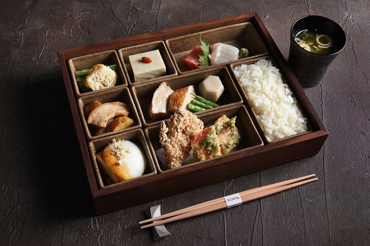 [Weekdays Only | Seasonal Lunch Bento Box] A special set meal from Kakō, where you can choose from three main dishes. 