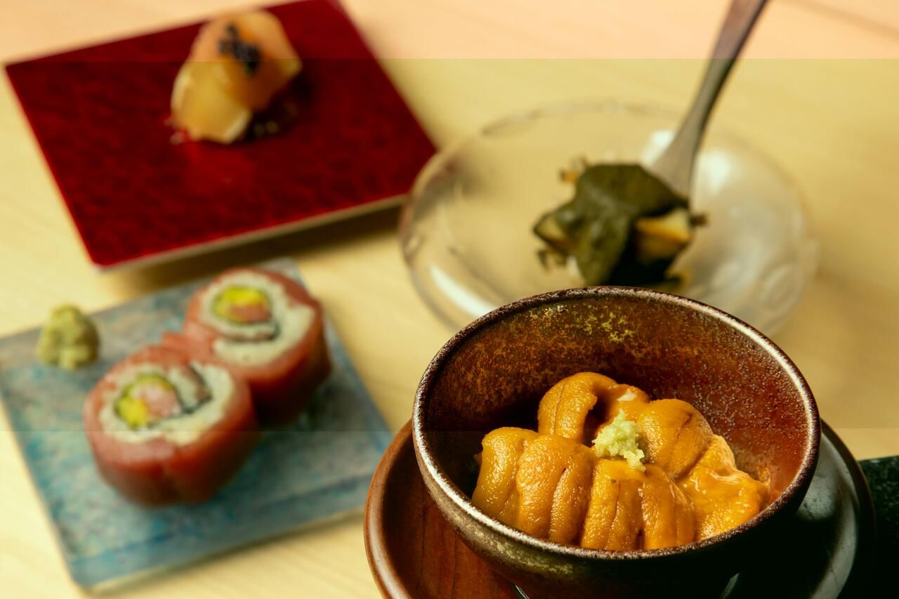 [All-You-Can-Drink/Prestige Course] 20 exquisite dishes featuring generous portions of Hokkaido sea urchin and seasonal ingredients, to be enjoyed with sake (12 nigiri pieces / 7 appetizers / soup