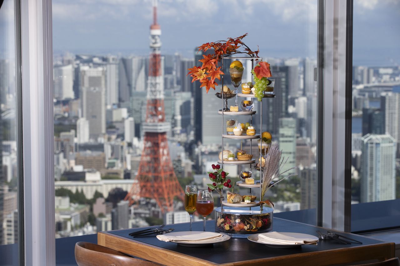 【Garantierter Fensterplatz】 Nur an Werktagen: „Shine Muscat × Marron – Moonviewing AfterMOON Tea“