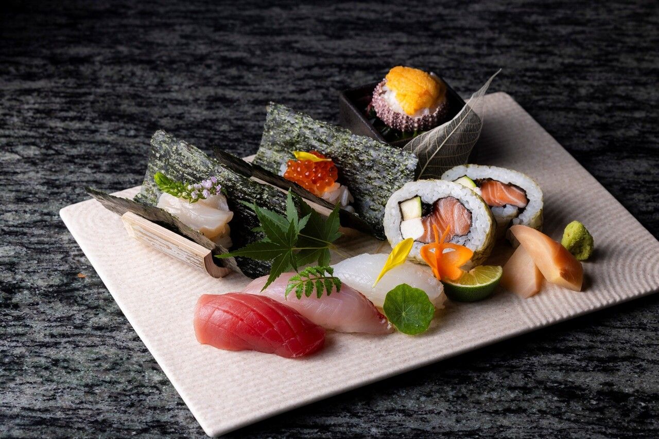 Premium Assorted Sushi Platter+1 Glass of Veuve Clicquot