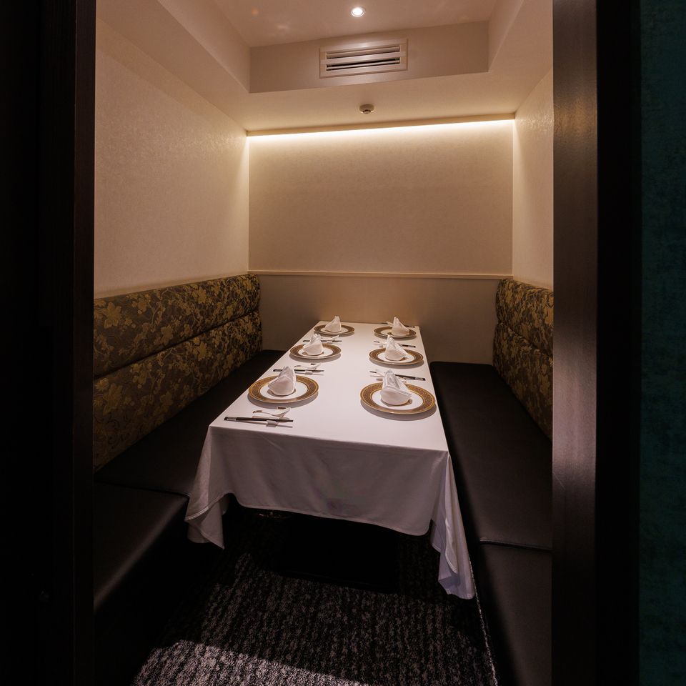  ~Autumn’s Rich Flavors~ An exquisite 8-course meal featuring Chinese crab and shark fin 【26,800 yen inclusive of service charge】 (Reservation-only)