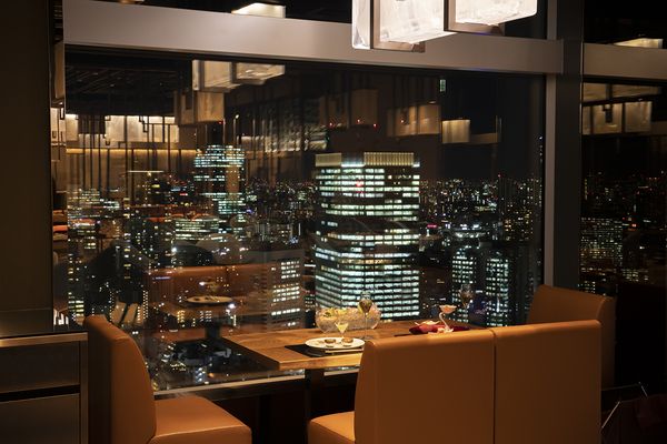 窓際ソファーシート