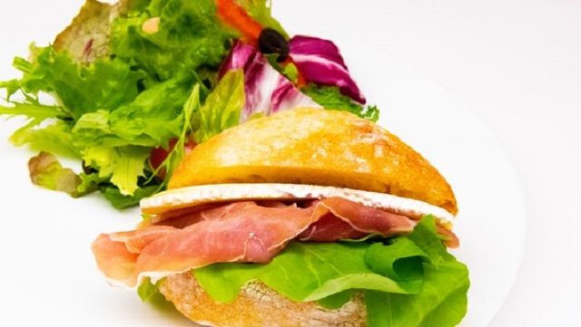 TINY BREAD & CAKE NATURA MARKET 