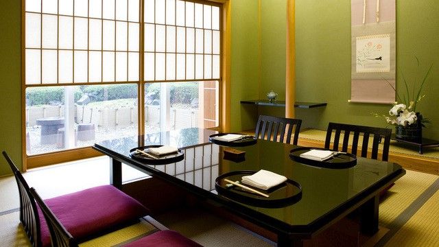 Hana-Goyomi Japanese Restaurant / Swissotel Nankai Osaka