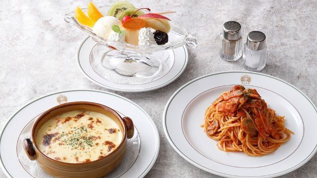 The Cafe / Hotel New Grand