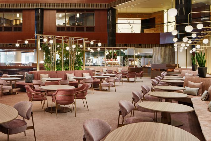 アトリウムラウンジ / ジュネヴァ ロビーバー