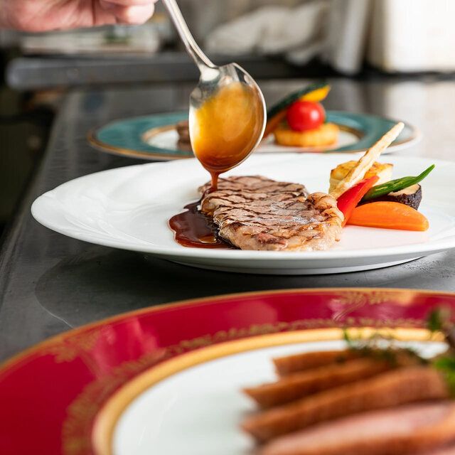 【パワーランチコース】サーロインステーキ、厳選素材のオードブルと魚料理でお昼からプチ贅沢な時間