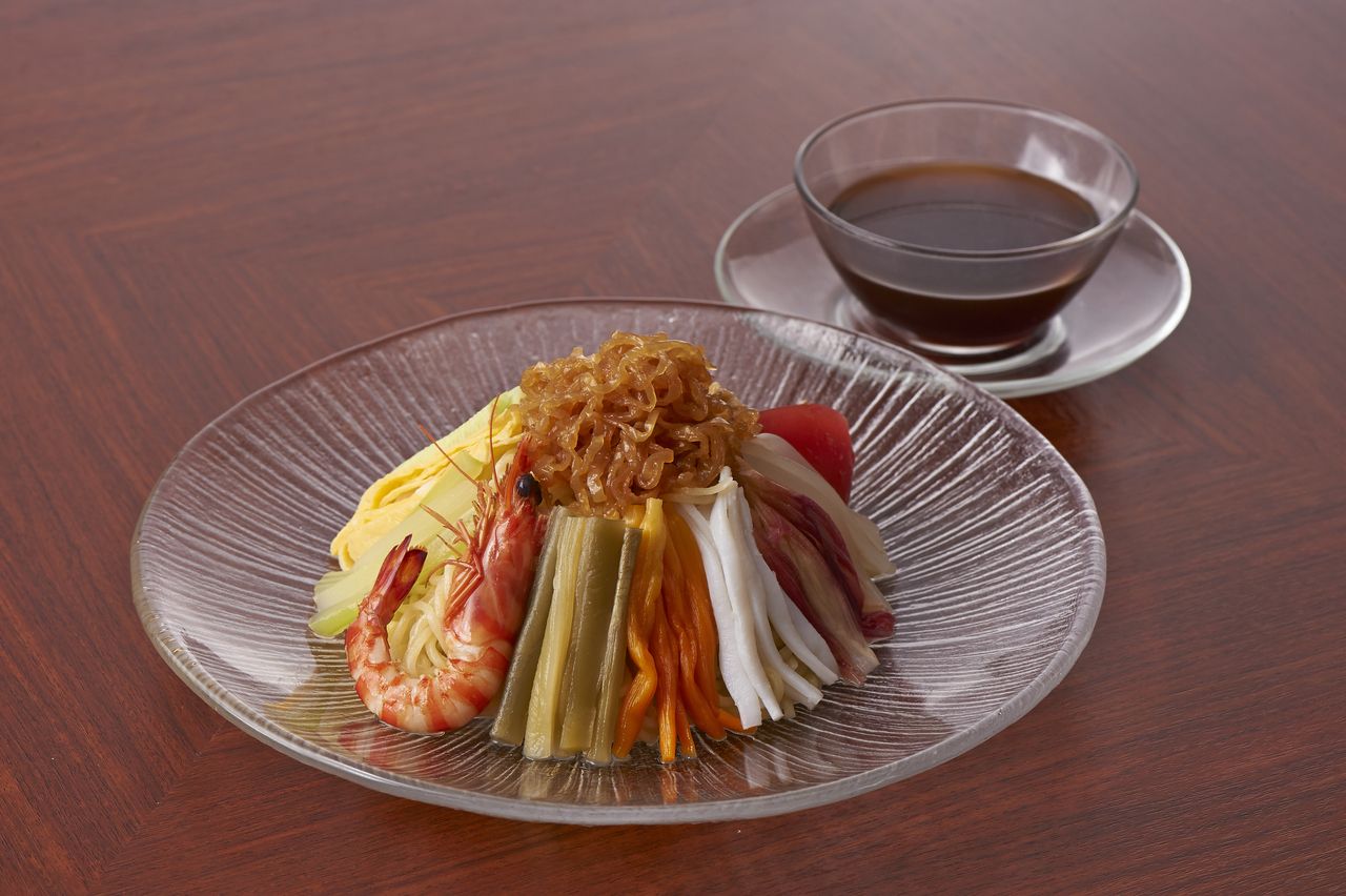 ■【季節限定】秦淮春 涼麺　点心・デザート付きランチ