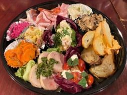 ≪前菜盛り合わせ≫ Mサイズ11種類（2～4人前）