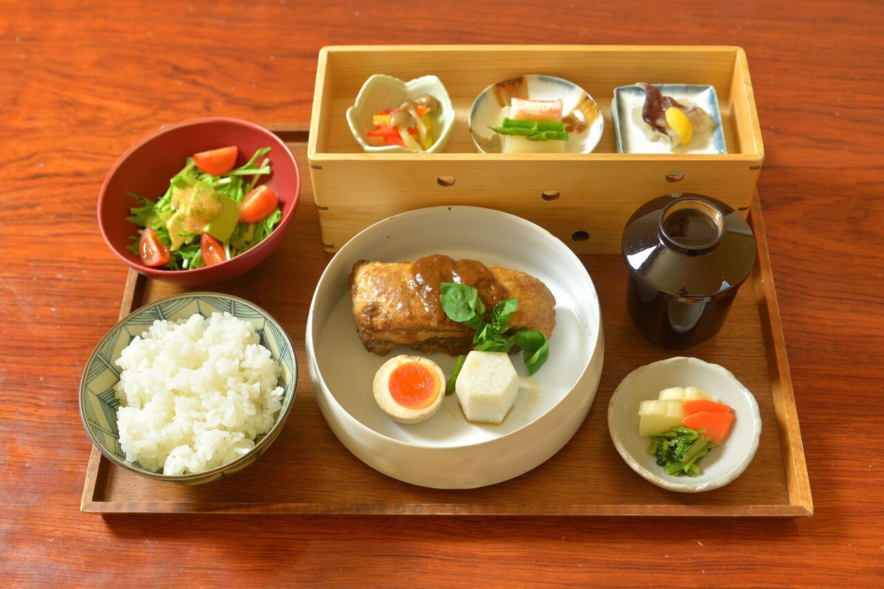 カウンター限定ランチ／斗南こだわりの逸品をご堪能【本日のお肉御膳】