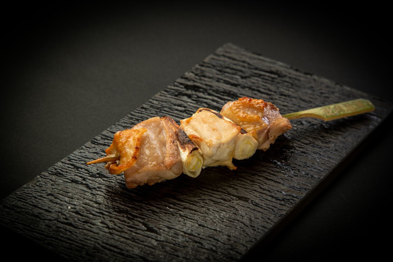 ≪僅限食物≫ 烤雞肉串套餐「花」～享用比內雞～