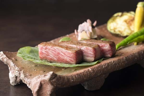 [Lunch] ■Aya course ■A course to enjoy 120g of Omi beef, one of Japan's top three Wagyu brands.+ a toast with champagne 