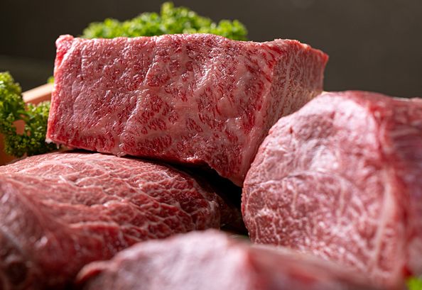 ③Award-winning beef course 2 major brand Wagyu chateaubriand eating comparison 100g x 2 (rare parts)