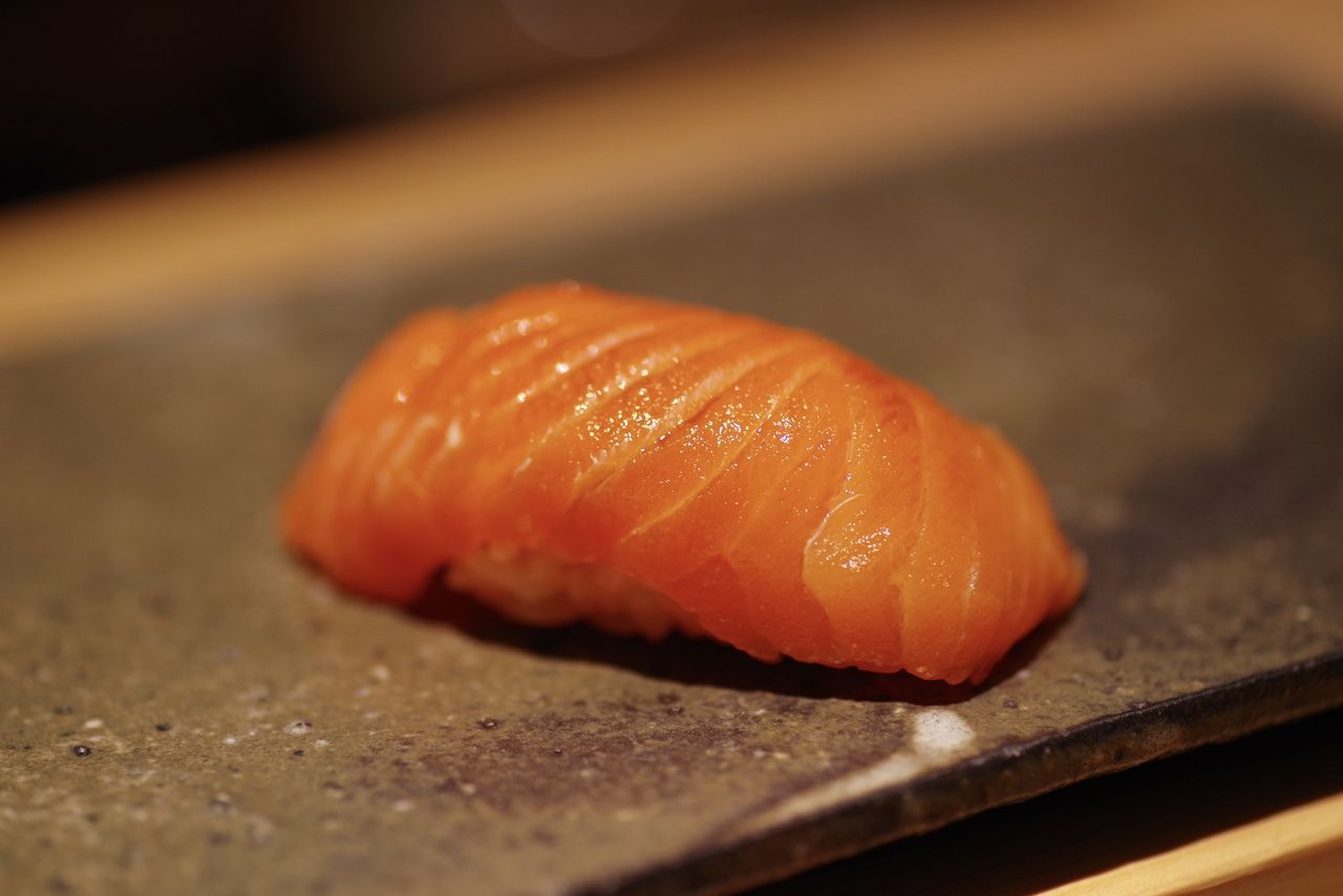 "OMAKASE" Sushi ຫຼັກສູດຂະຫນາດນ້ອຍ