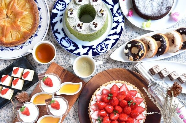 Dessert buffet elementary school students weekdays