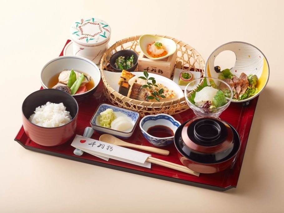 お昼のおすすめ「彩食御膳」