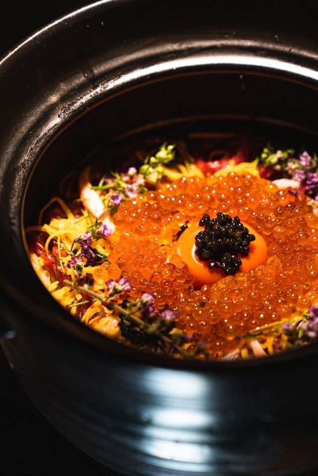 ★Bagong Kurso [S Course] Isang marangyang kurso na angkop para sa pagdiriwang ng pagbubukas, kabilang ang "Pure-blooded Tajima Beef", ang Imperial Family ng Wagyu Beef world, at marangyang earthenware pot rice na maaari lamang tangkilikin ngayon.