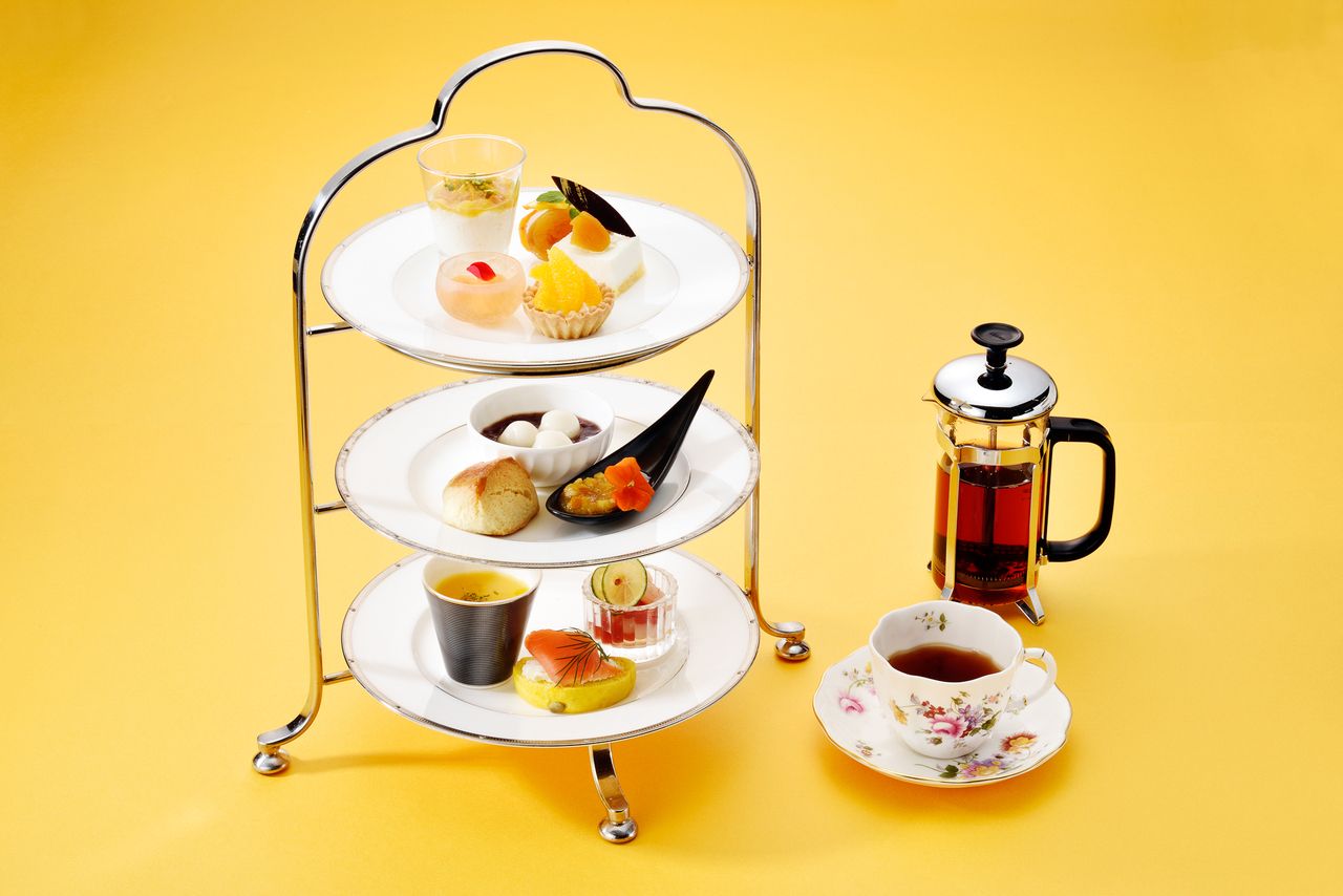 アフタヌーンティーセット+スパークリングワイン付