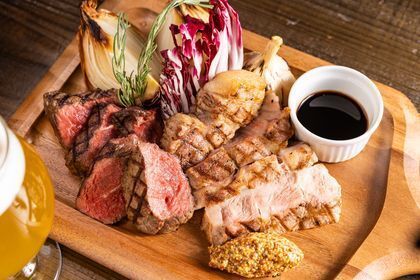 【2025忘年会！2H飲放付】アメリカ産アンガス牛の満足コース