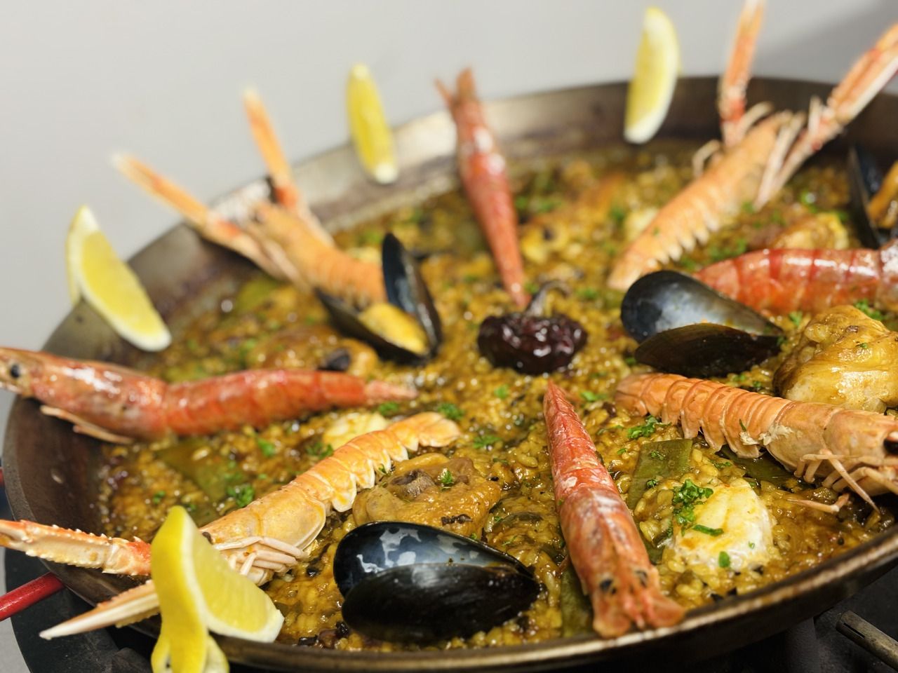 【特別提供】《お飲物付》PAELLAエスペシャルコース ¥15,700（税抜）