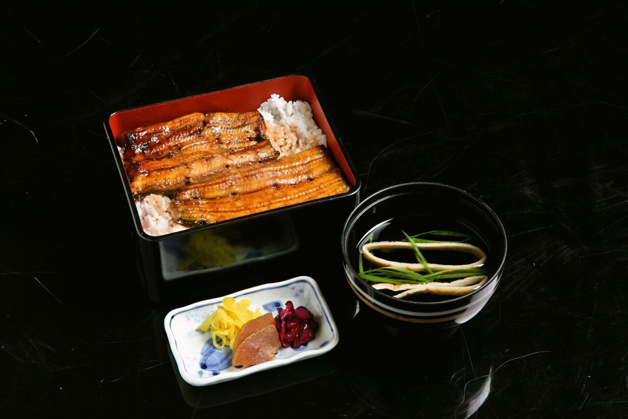 お昼のうな重セット (2枚のせ)