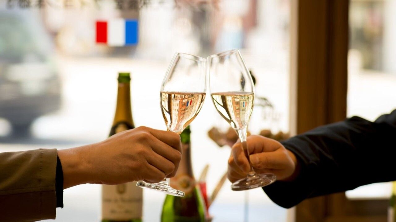 飲み放題（シャンパン含む）₍6名様以上₎3500円