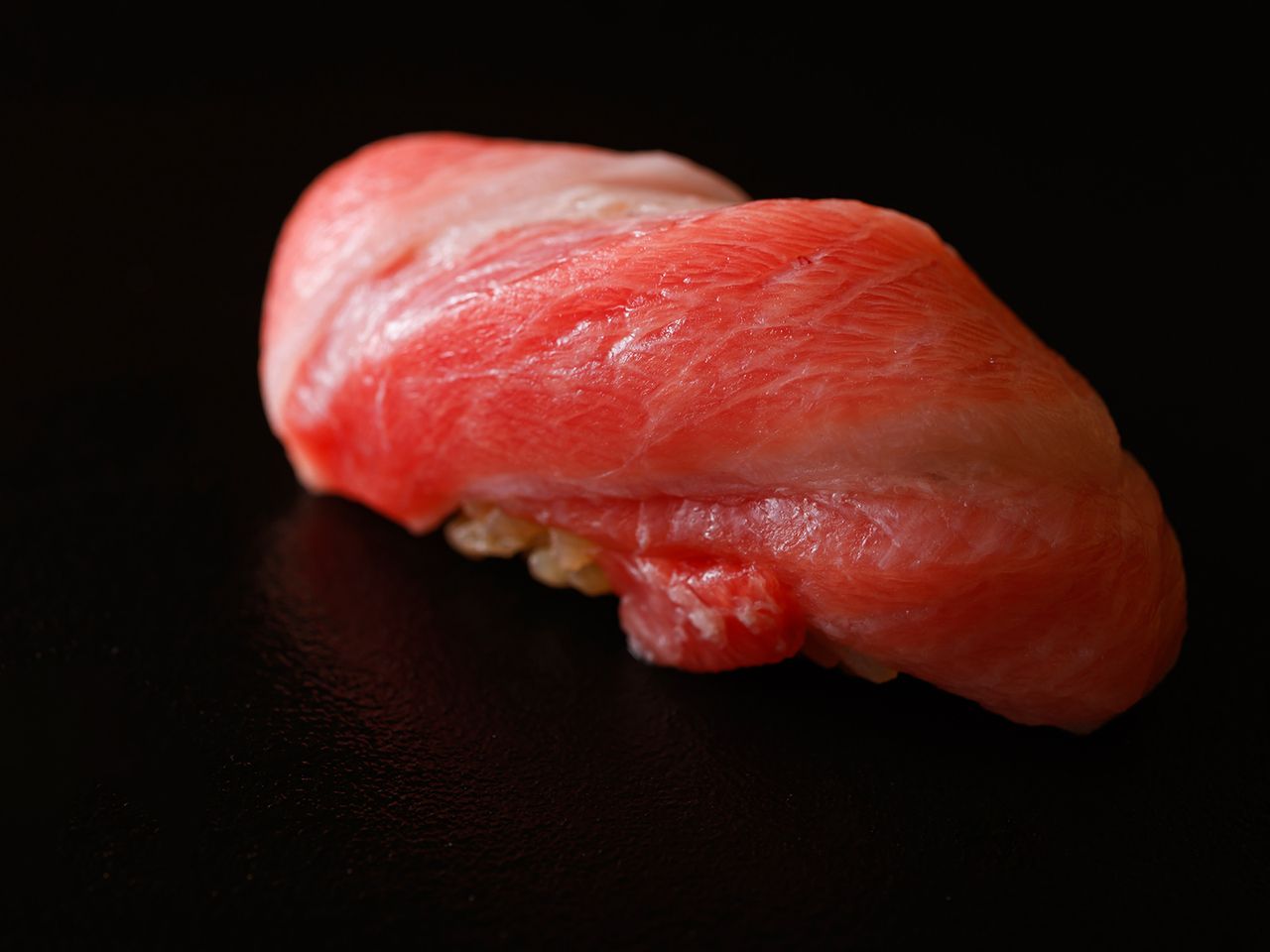 [Dinner]Seasonal dishes and Nigiri sushi starts at 8:30pm