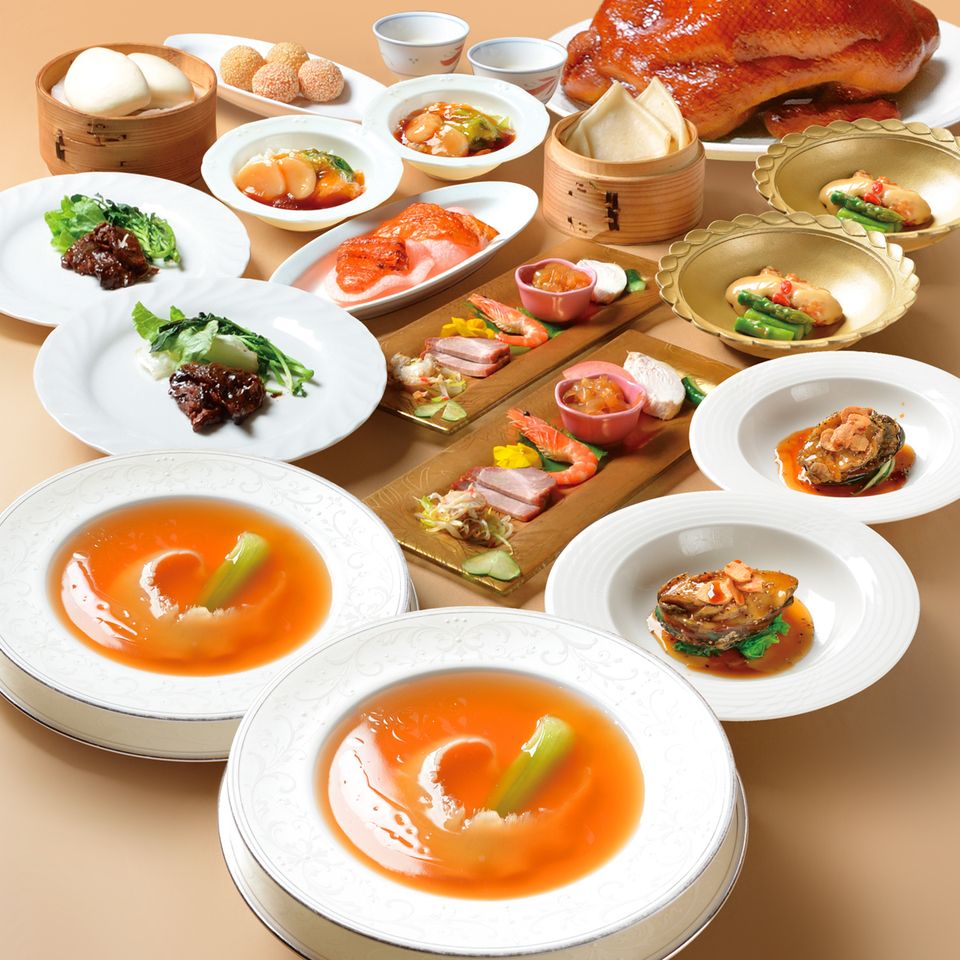 [Lunch] ARASHIYAMA course 7 dishes including 4 kinds of cold dishes, Peking duck, mini shark's fin soup, and Omi beef