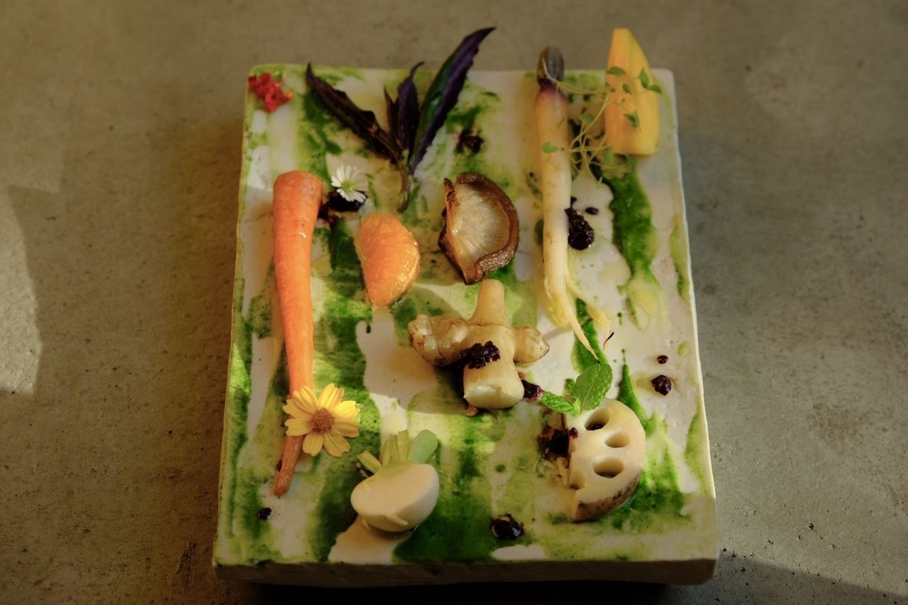 a e r u Lunch [Main Course] - 7 dishes