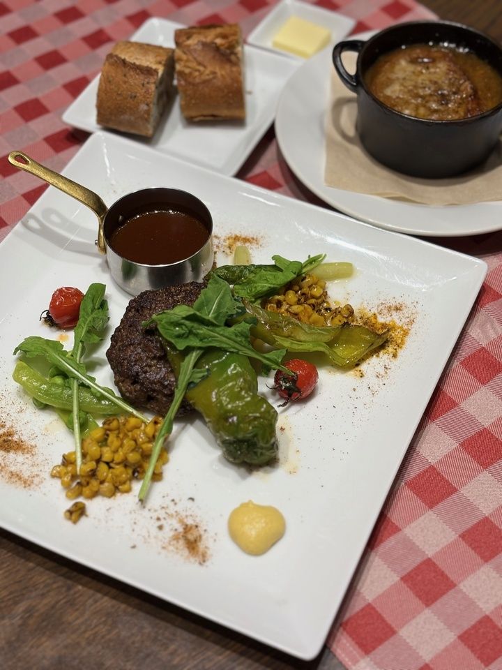 [Pack déjeuner : Apéritif] Entrée au choix + plat au choix + pain + café