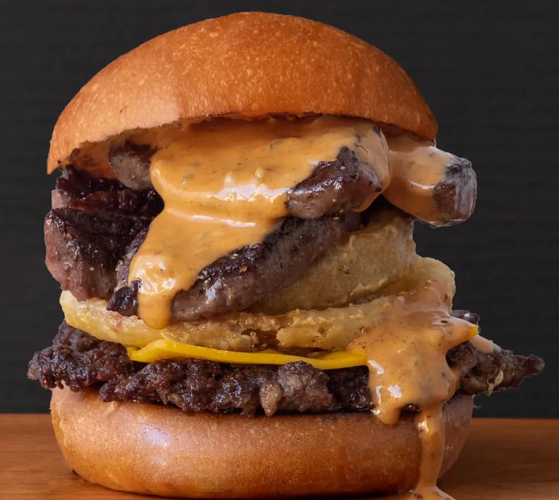 ステーキスラブバーガー（旧ハラミバーガー）