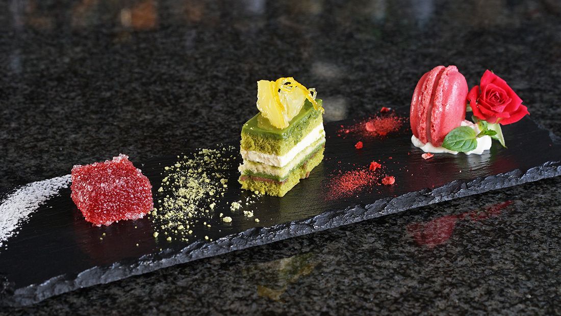 本日のデザート+コーヒーor紅茶【WEB予約限定・前日までの予約制】