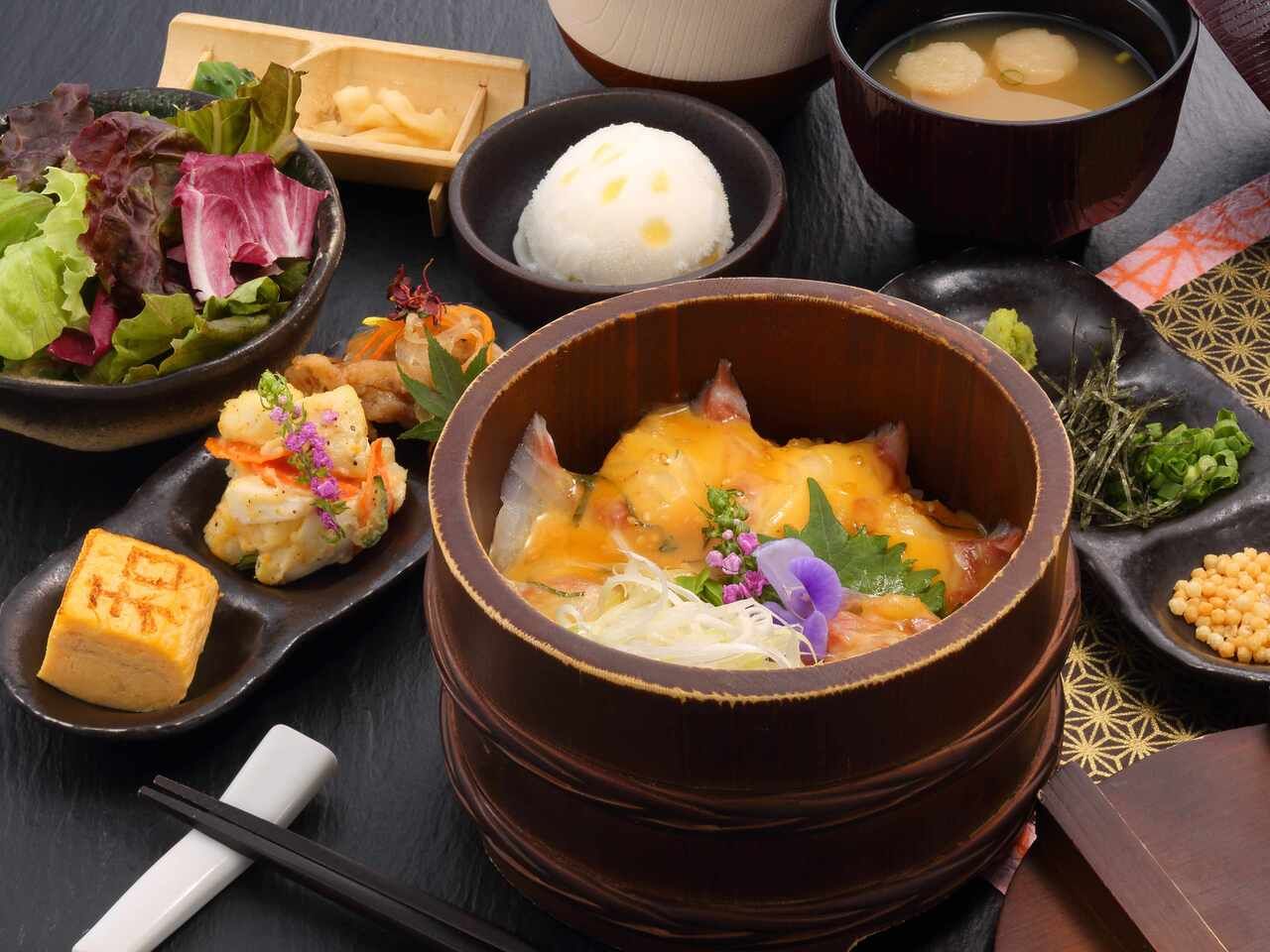 【ランチ】「ひつまぶし　Hitsumabushi」