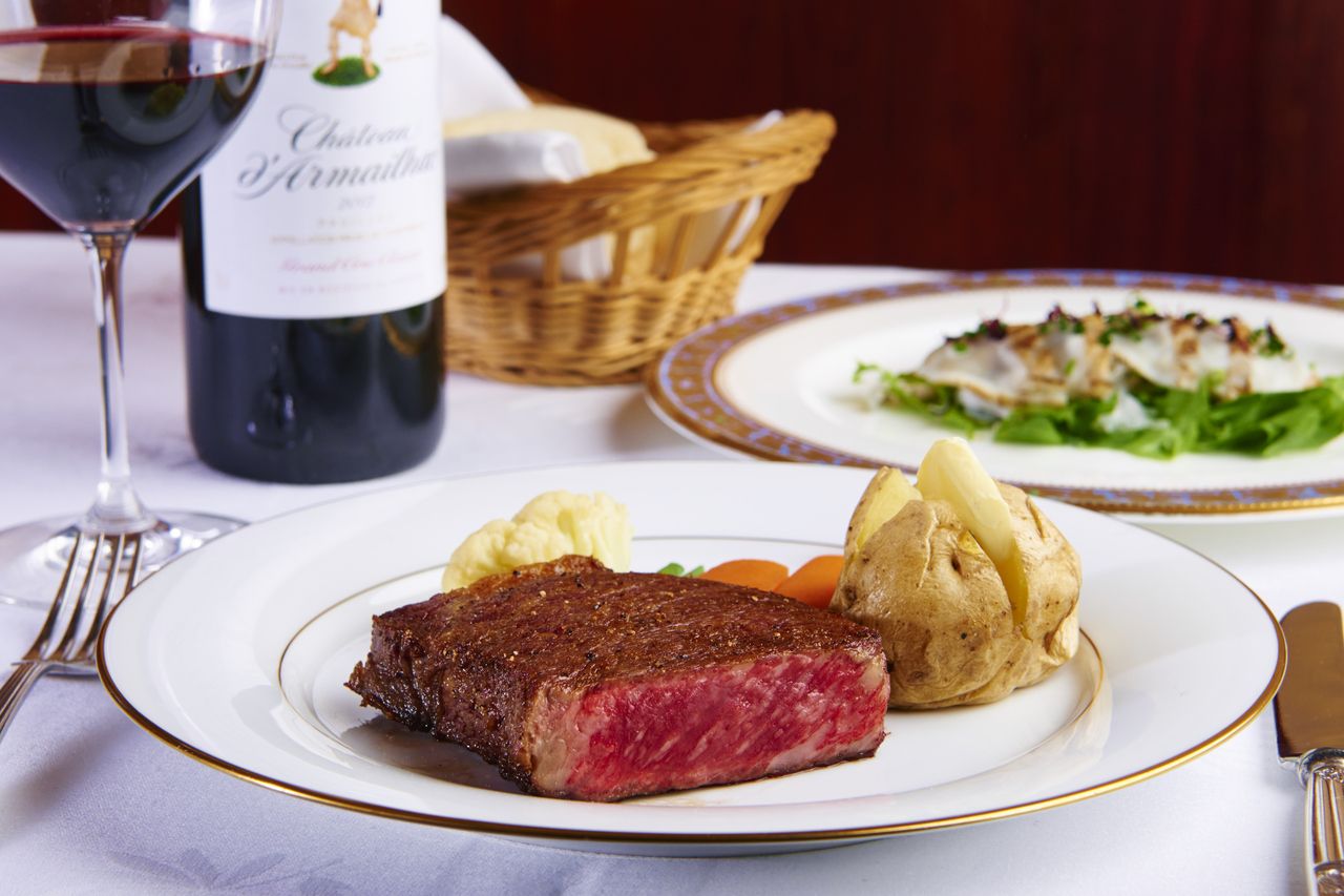 【月替り】但馬純血統種 長期肥育牛炉窯炭焼フィレステーキコース