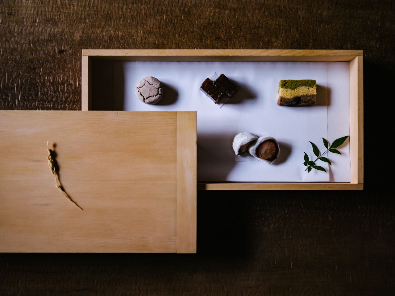 季節の茶と和菓子のコース