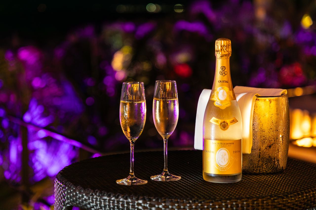 Pop-up Champagne Bar Premium Seat 