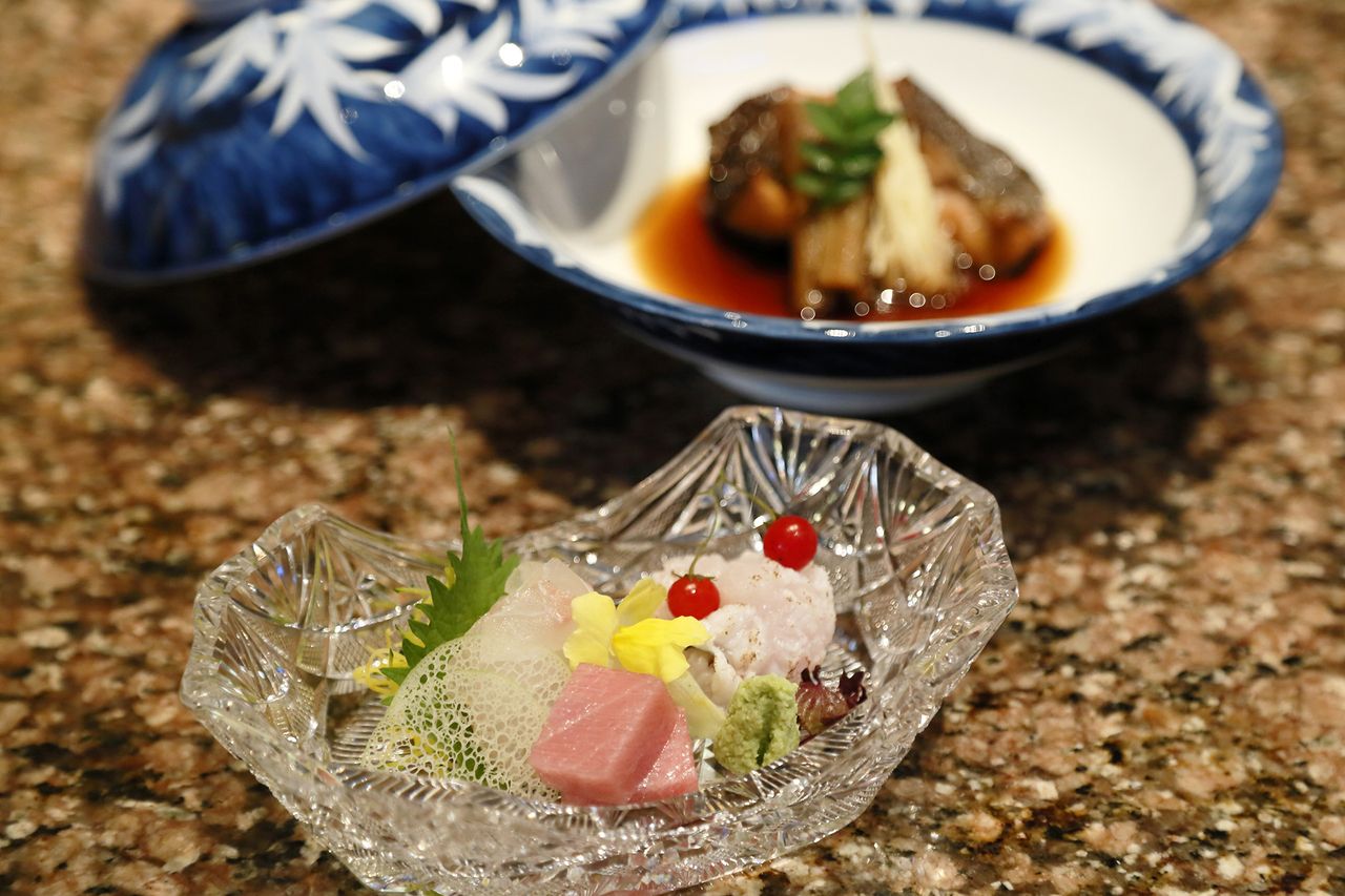 【割烹カウンター】　　青天　（せいてん）　