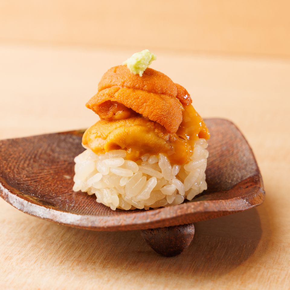 [December Saturdays, Sundays, and holidays only] Two kinds of sea urchin tasting lunch course