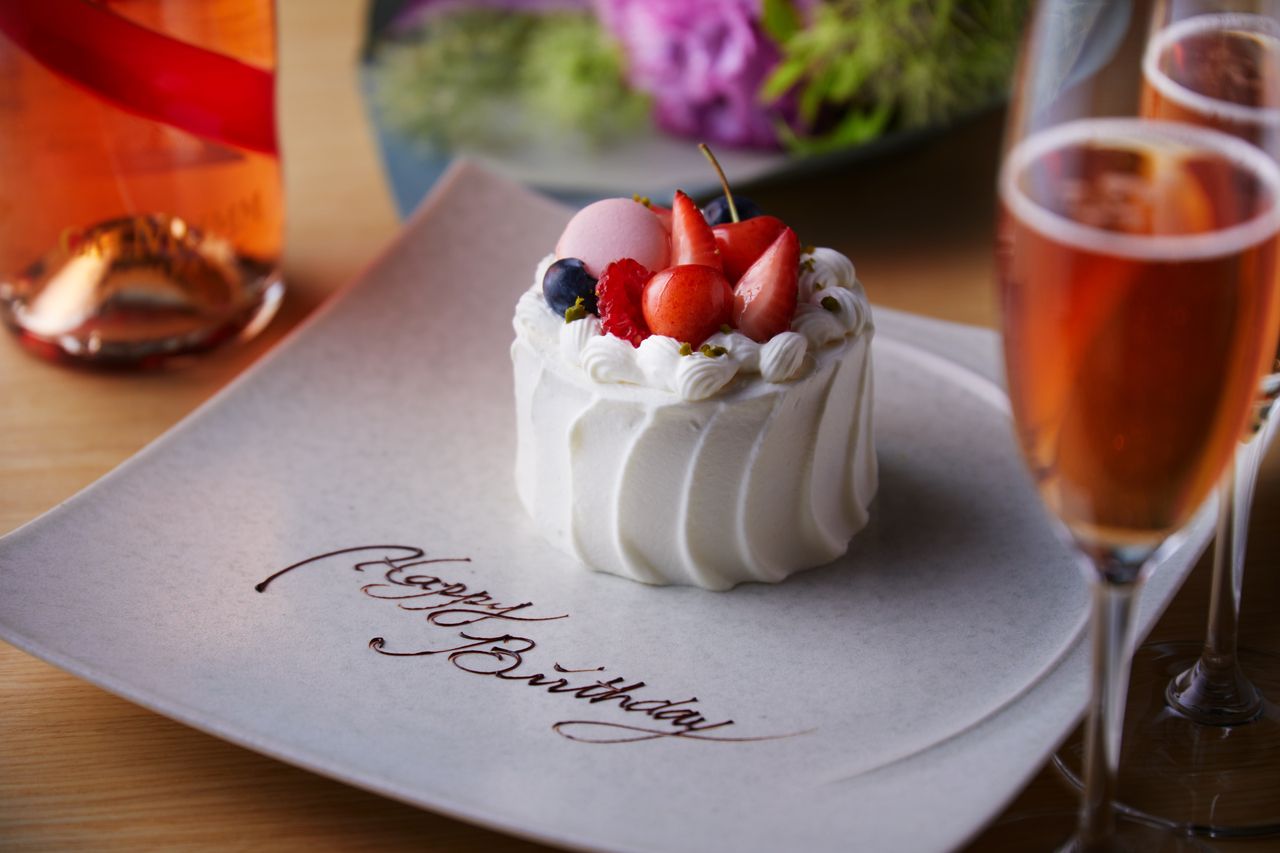 Recommended for anniversaries — From Oct 1: kiyomizu Course (9 dishes) featuring Kyoto beef teppanyaki, includes a message plate and one drink