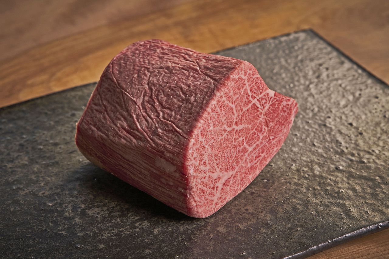 11/7-12/16 【水缘】新鲜黑鲍鱼、时令蔬菜、麻生大厨精选黑毛和牛的八道菜套餐