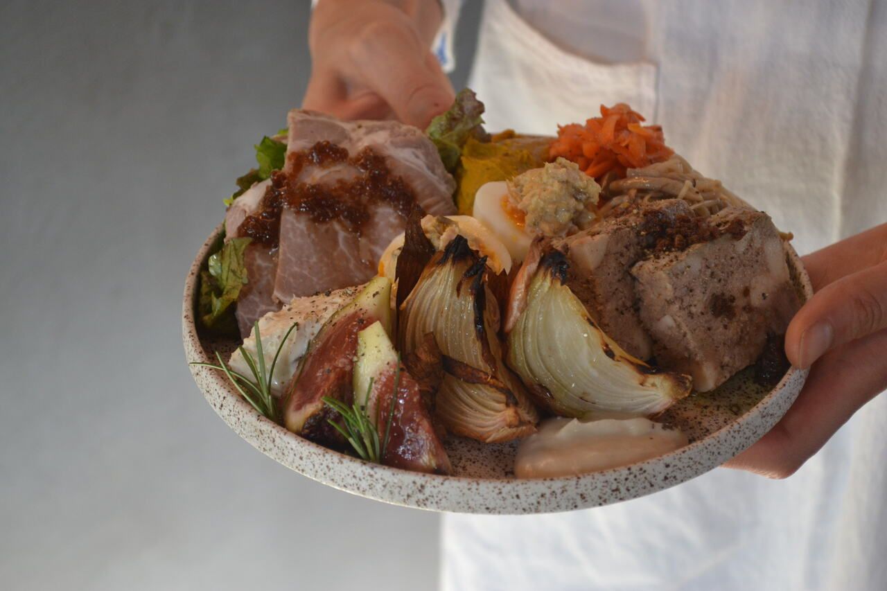 【パン食べ放題・前菜盛り】含む ビストロコース